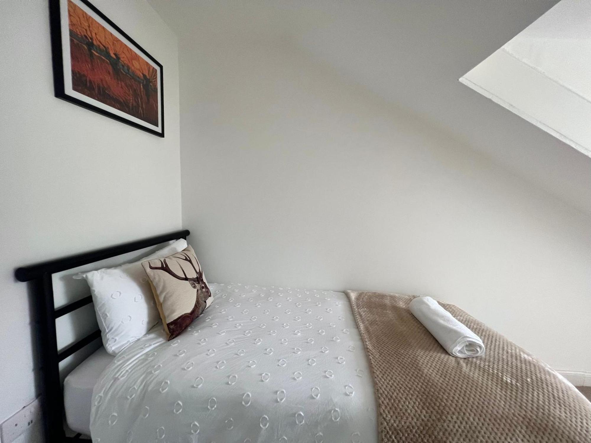 Spacious 3 Bedroom Home In Glasgow - Free Parking Dış mekan fotoğraf