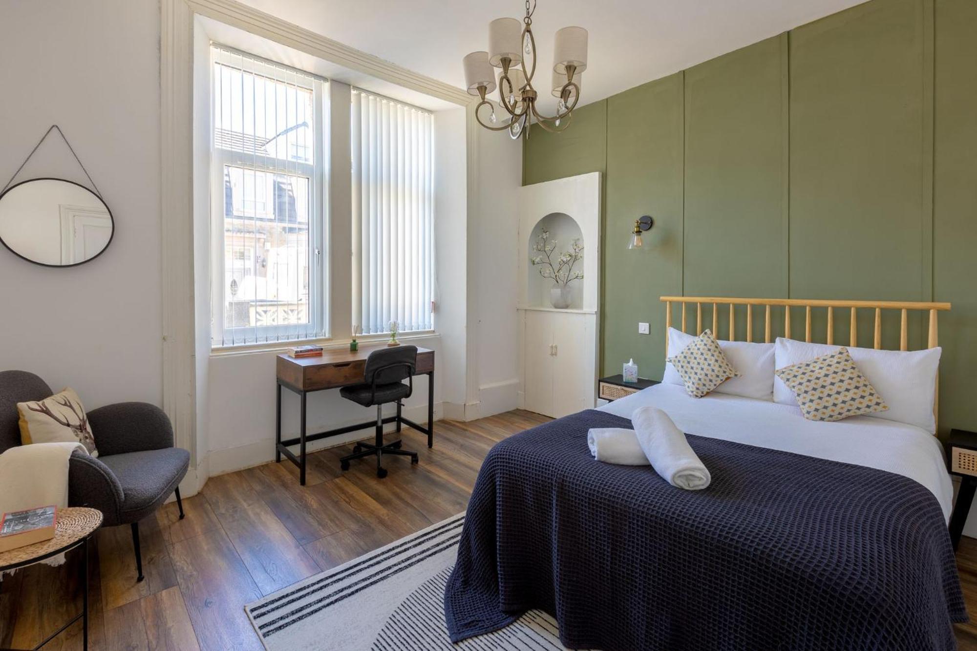 Spacious 3 Bedroom Home In Glasgow - Free Parking Dış mekan fotoğraf